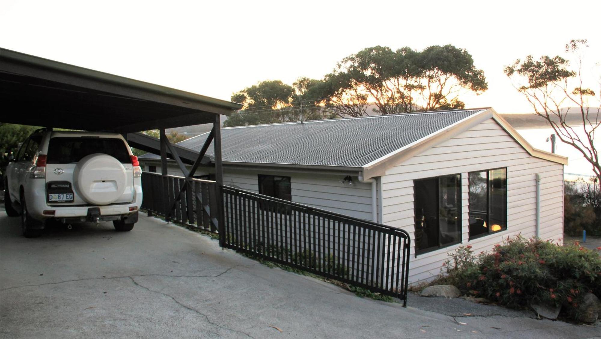 Kingfisher Cottage Beachfront At The Binalong Bay Luaran gambar