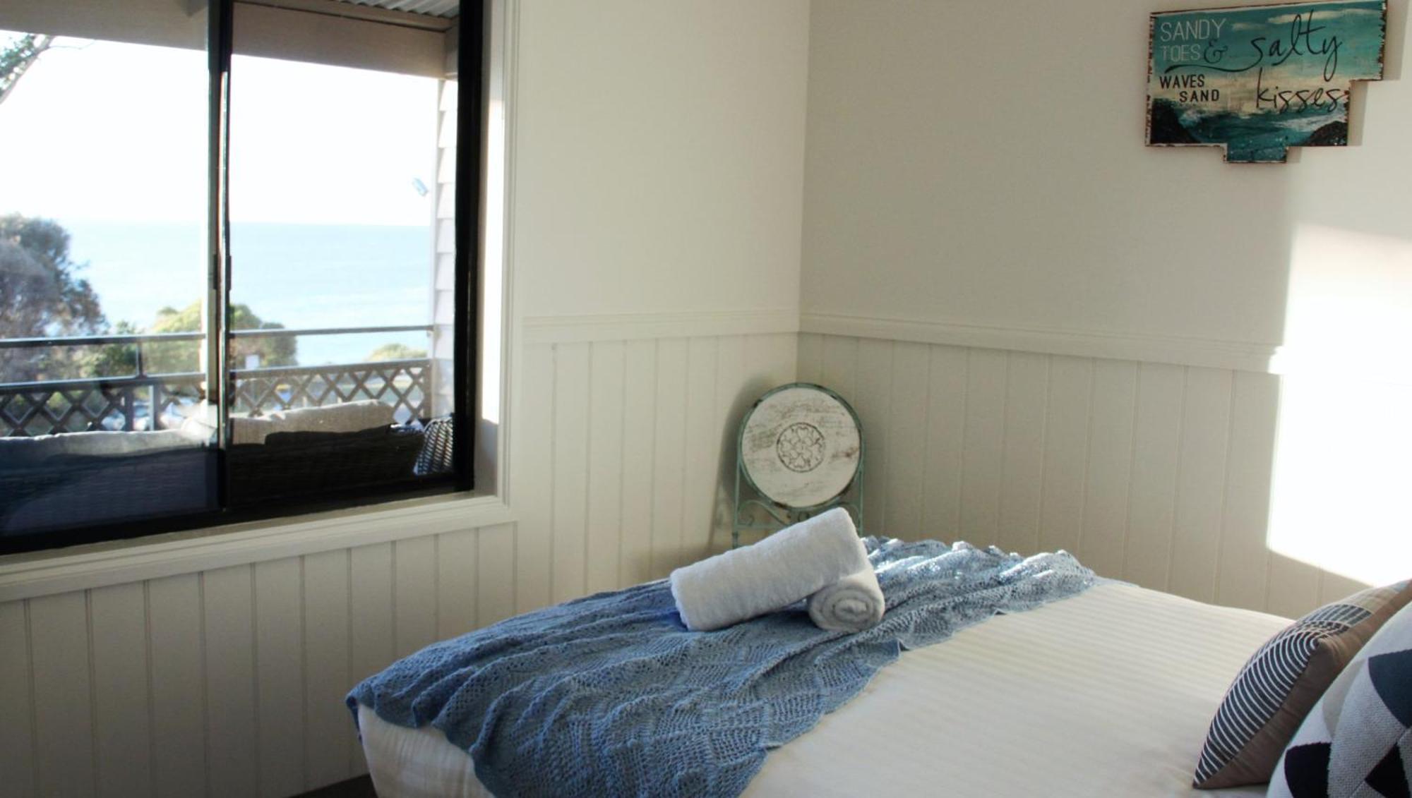 Kingfisher Cottage Beachfront At The Binalong Bay Luaran gambar